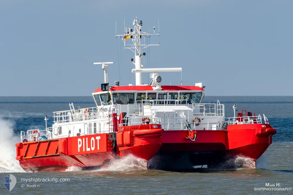 pilottender duhnen (Pilot Vessel) - IMO 9199945, MMSI 211312160, Call Sign DFLO under the flag of Germany