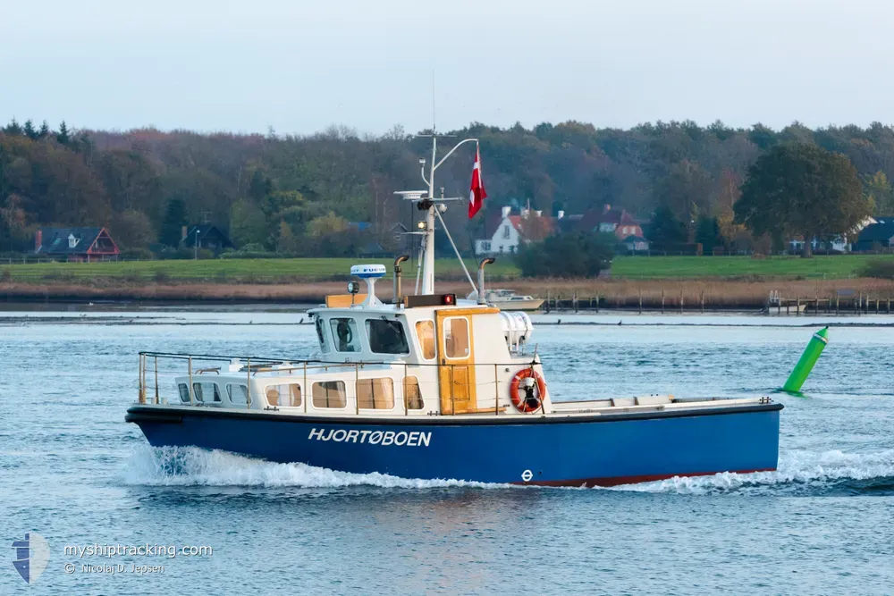 hjortoeboen (Passenger ship) - IMO -, MMSI 219006026, Call Sign XP7770 under the flag of Denmark