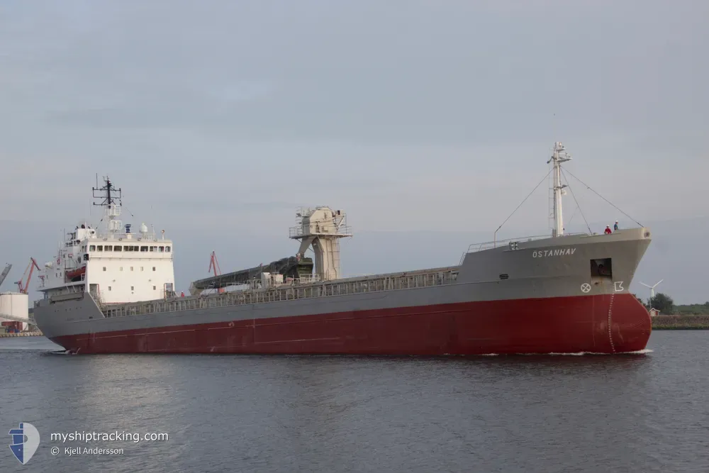 ostanhav (General Cargo Ship) - IMO 8129395, MMSI 231842000, Call Sign OZ2128 under the flag of Faeroe Islands