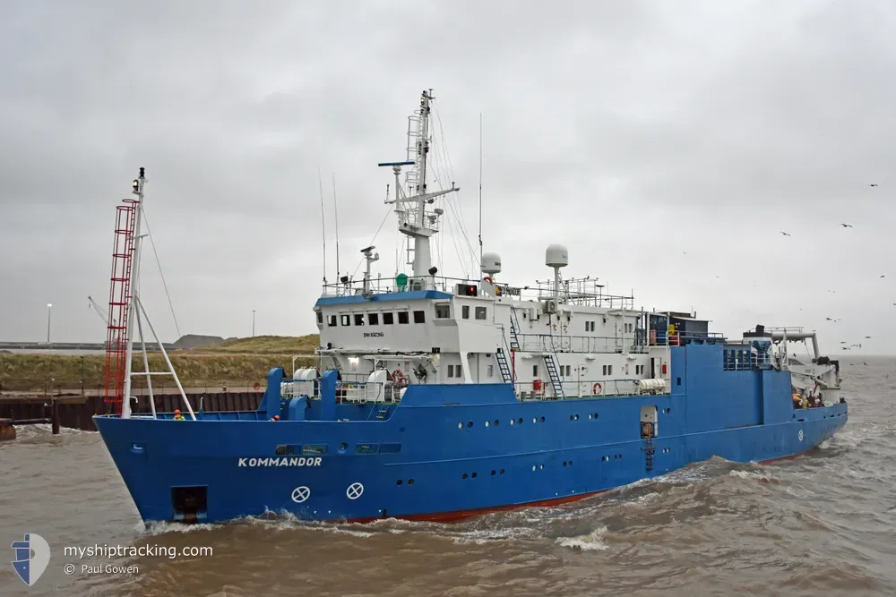 kommandor (Offshore Support Vessel) - IMO 8517205, MMSI 232013164, Call Sign MCJO2 under the flag of United Kingdom (UK)
