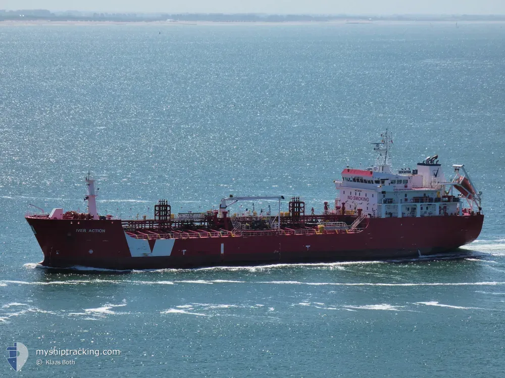 iver action (Bitumen Tanker) - IMO 9507984, MMSI 236629000, Call Sign ZDNR2 under the flag of Gibraltar