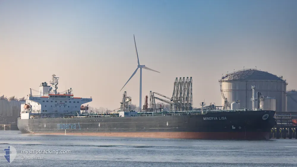 minerva lisa (Crude Oil Tanker) - IMO 9276597, MMSI 240235000, Call Sign SVNH under the flag of Greece