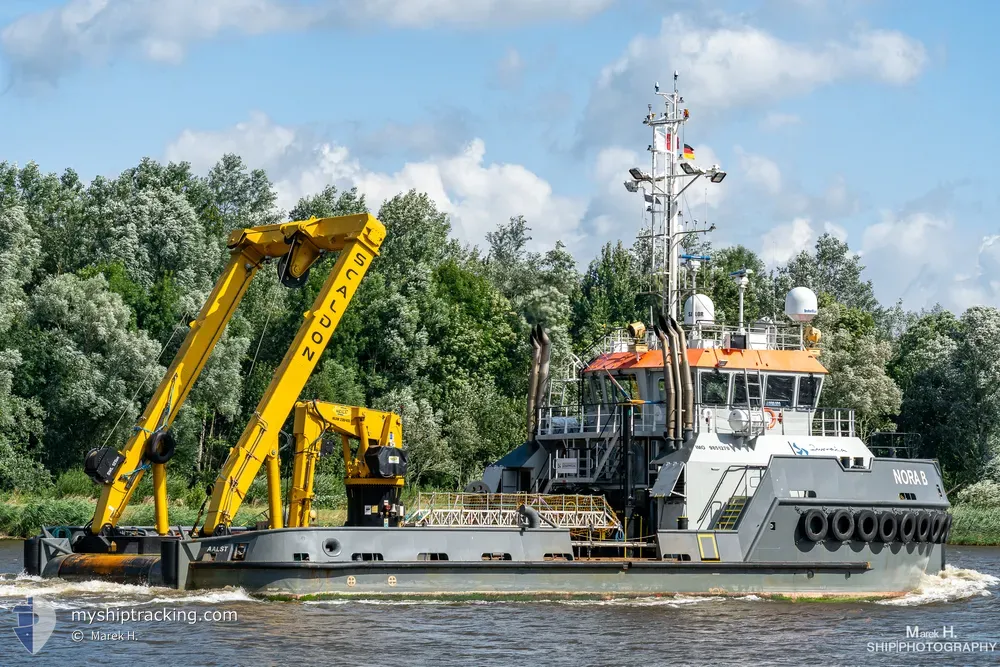 nora b (Tug) - IMO 9851270, MMSI 244170504, Call Sign PDKG under the flag of Netherlands