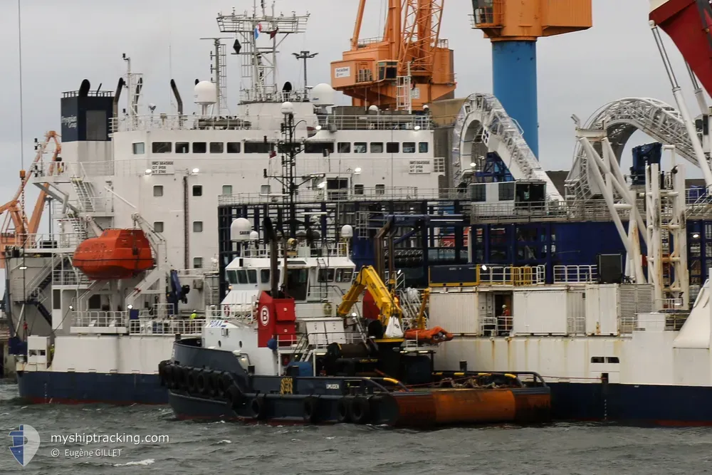 bever (Tug) - IMO 9492256, MMSI 244536000, Call Sign PDAA under the flag of Netherlands