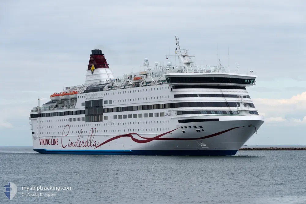 viking cinderella (Passenger/Ro-Ro Cargo Ship) - IMO 8719188, MMSI 266027000, Call Sign SEAI under the flag of Sweden