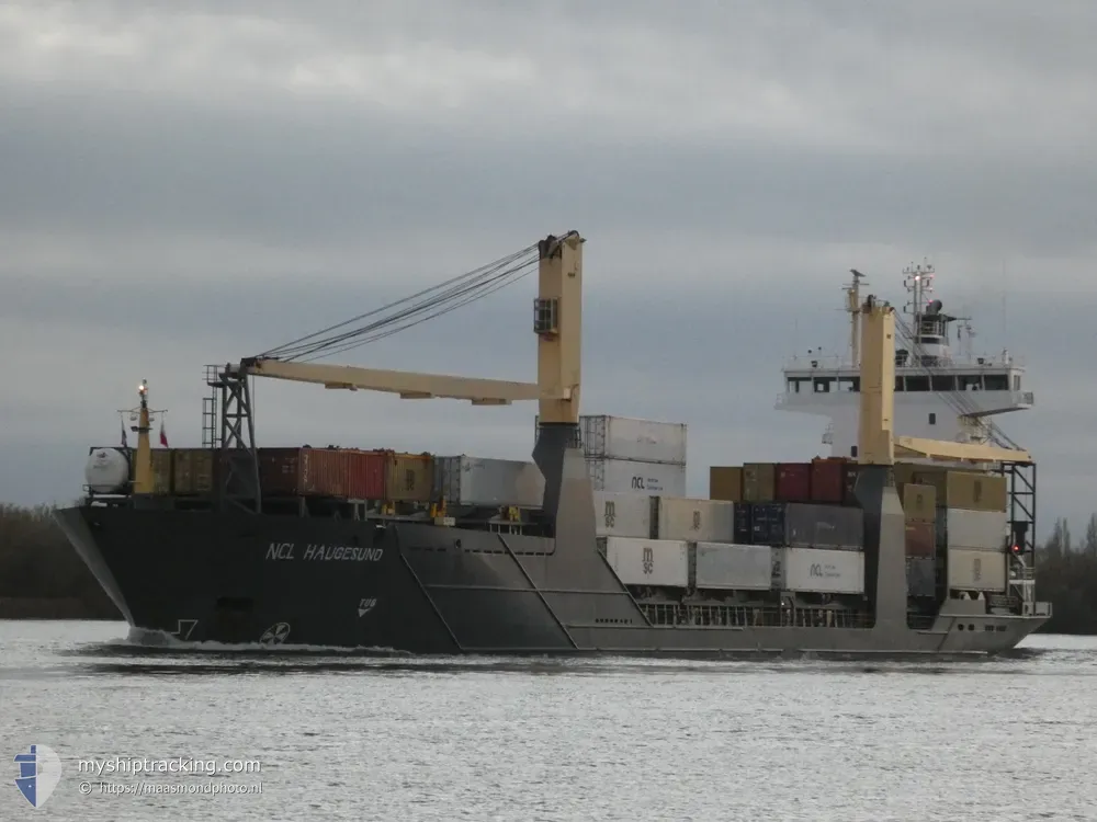alk (Container Ship) - IMO 9298612, MMSI 304619000, Call Sign V2BU3 under the flag of Antigua & Barbuda