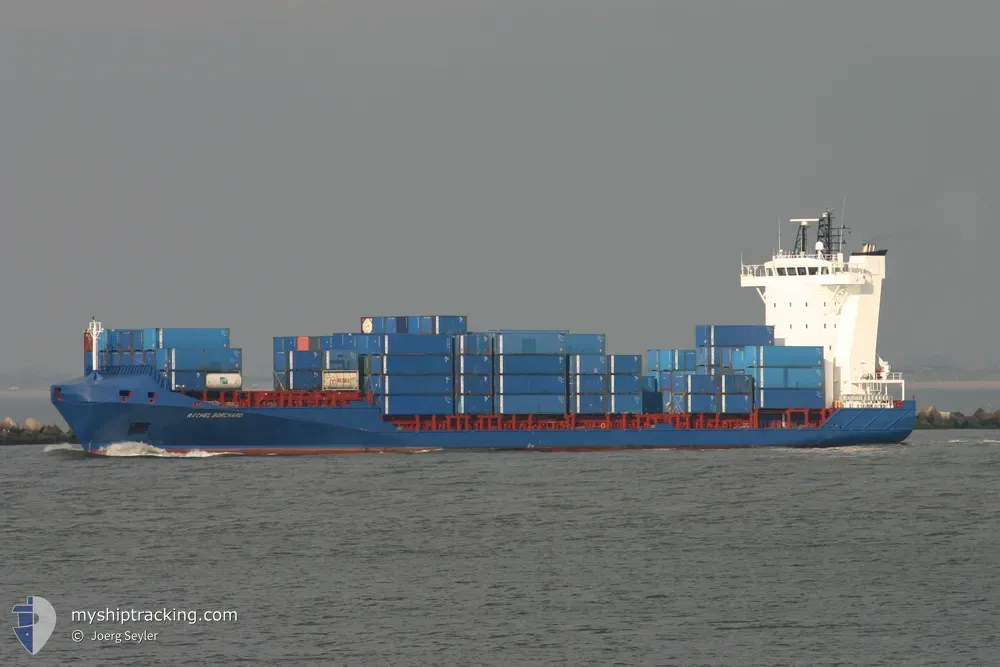 deneb (Container Ship) - IMO 9344241, MMSI 304941000, Call Sign V2BW1 under the flag of Antigua & Barbuda