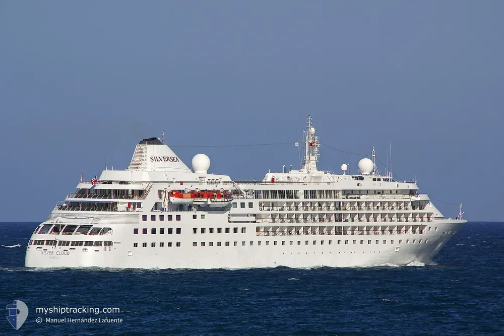 silver cloud (Passenger (Cruise) Ship) - IMO 8903923, MMSI 309027000, Call Sign C6MQ5 under the flag of Bahamas