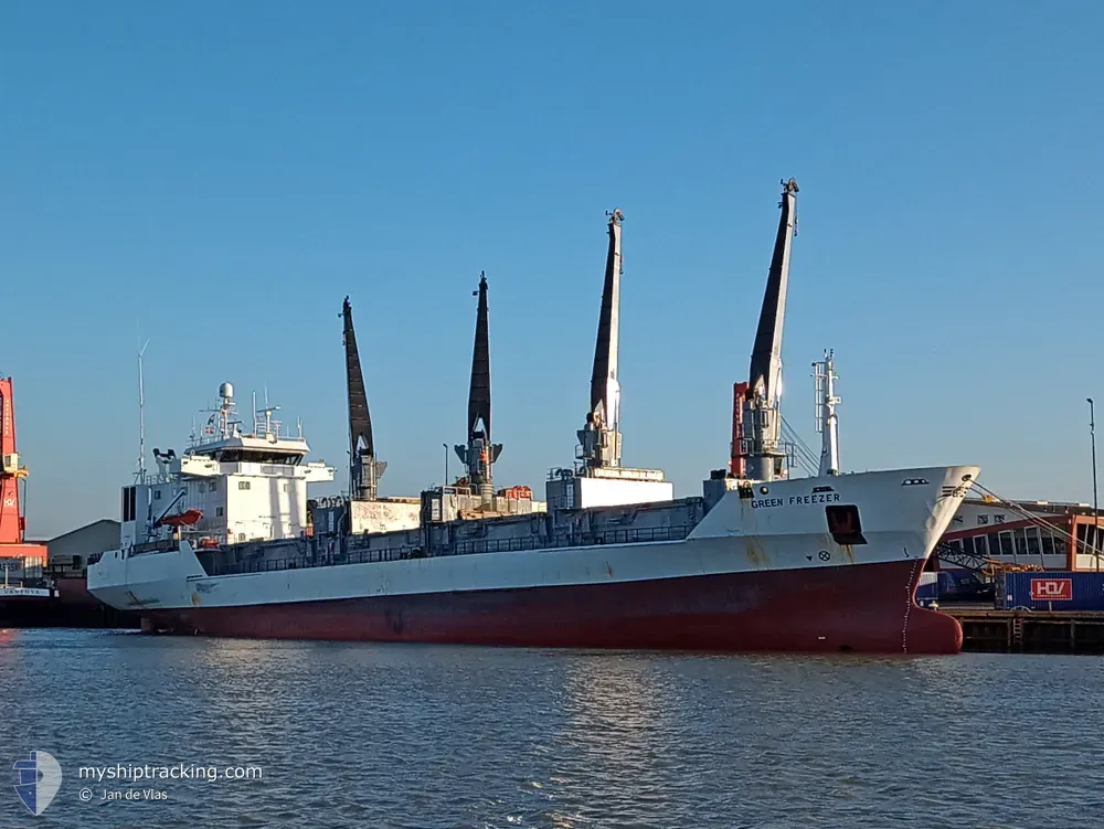 green freezer (Refrigerated Cargo Ship) - IMO 8819304, MMSI 311009600, Call Sign C6XH4 under the flag of Bahamas