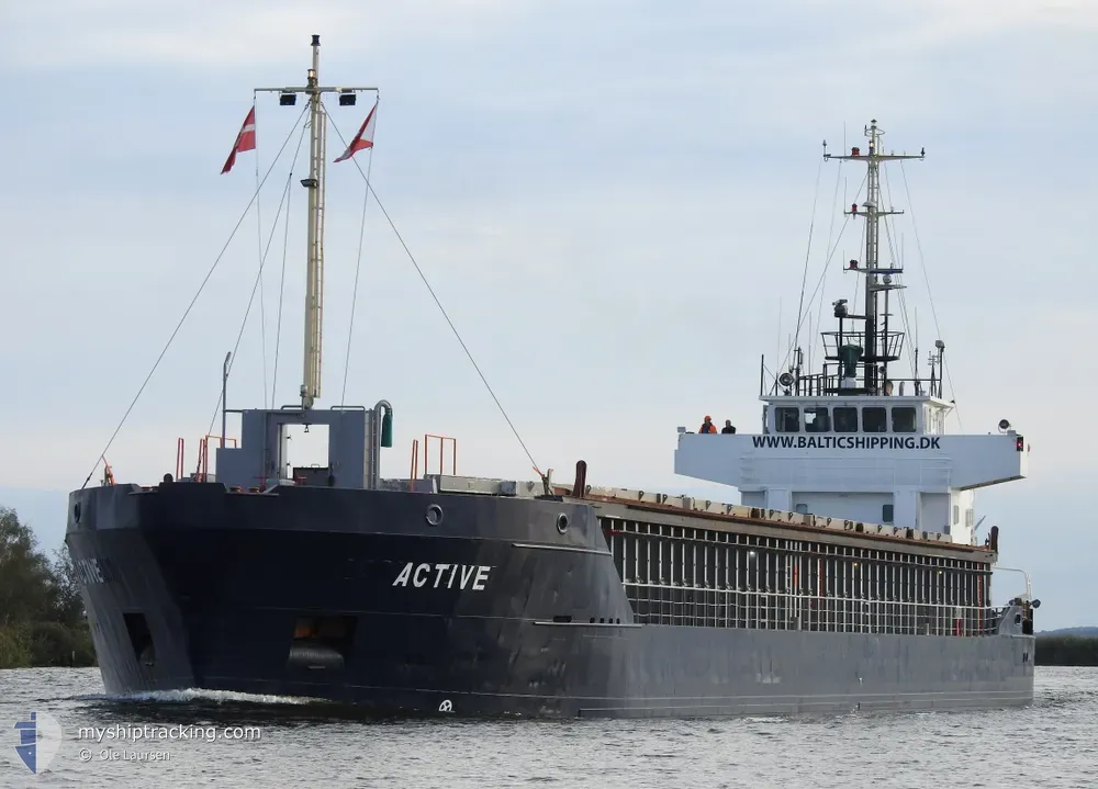 active (General Cargo Ship) - IMO 9126352, MMSI 376184000, Call Sign J8B5746 under the flag of St Vincent & Grenadines