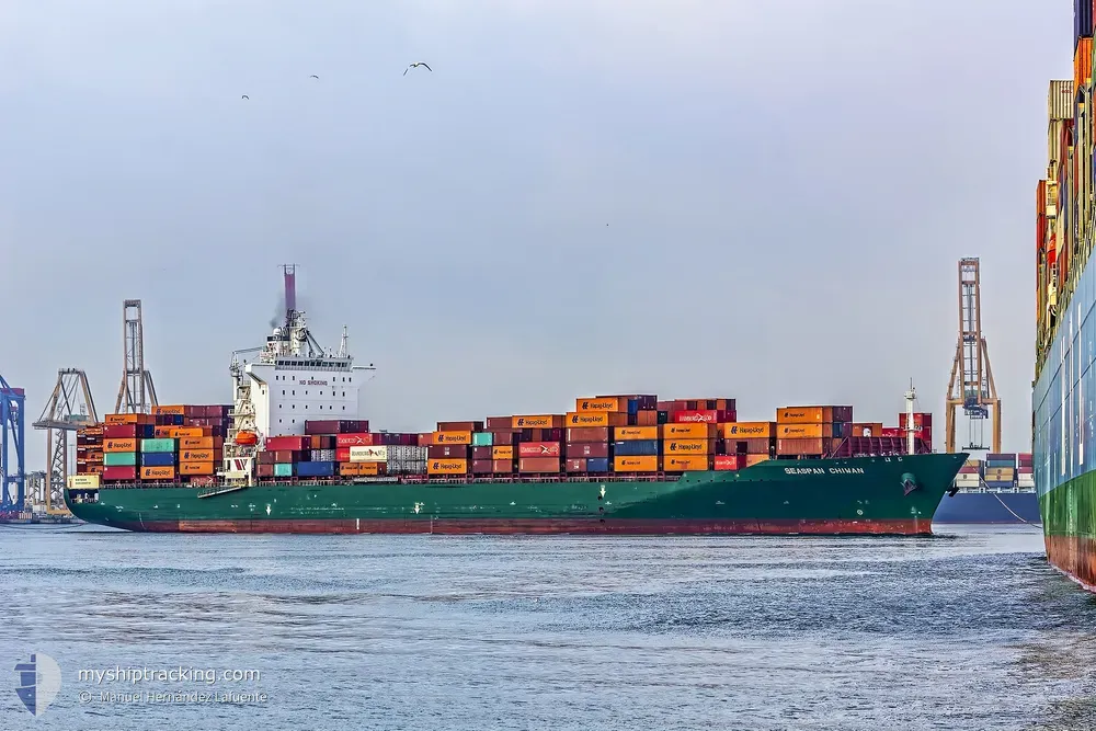 seaspan chiwan (Container Ship) - IMO 9224312, MMSI 477014500, Call Sign VRBH3 under the flag of Hong Kong