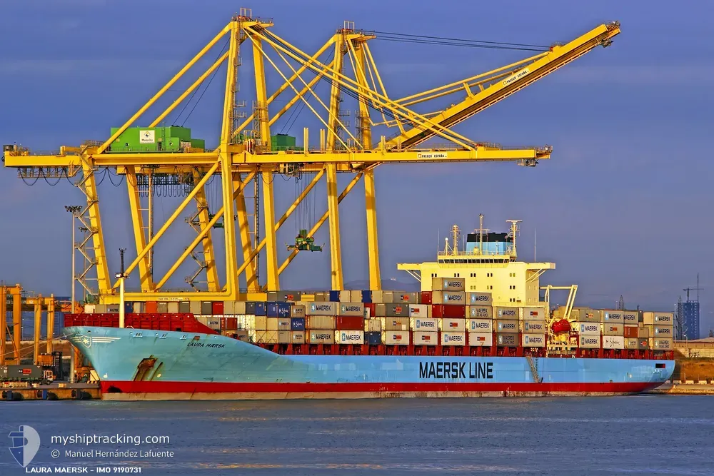 laura maersk (Container Ship) - IMO 9190731, MMSI 477664600, Call Sign VRTV2 under the flag of Hong Kong