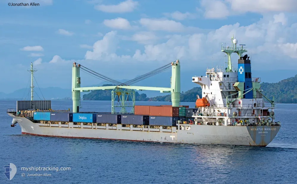 meratus manado (Container Ship) - IMO 9154830, MMSI 525025049, Call Sign PMTK under the flag of Indonesia