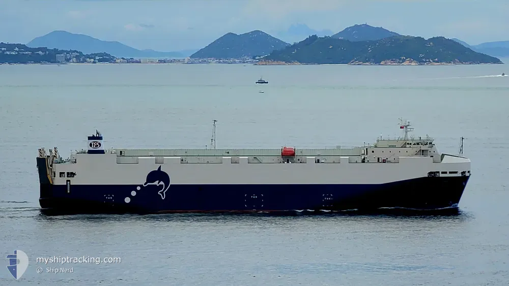 tocho (Vehicles Carrier) - IMO 9477725, MMSI 564352000, Call Sign 9V8400 under the flag of Singapore