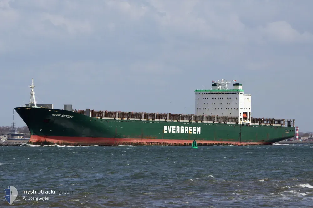 ever devote (Container Ship) - IMO 9134268, MMSI 564386000, Call Sign 9V7954 under the flag of Singapore