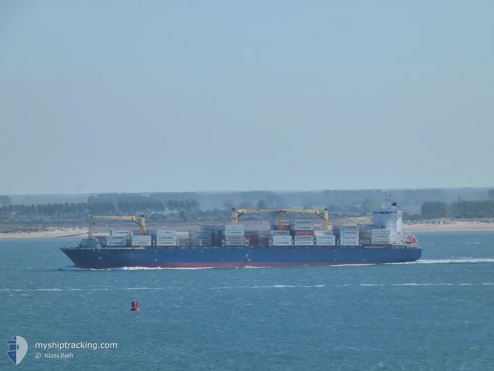 robin 2 (Container Ship) - IMO 9399739, MMSI 636020353, Call Sign D5YV2 under the flag of Liberia